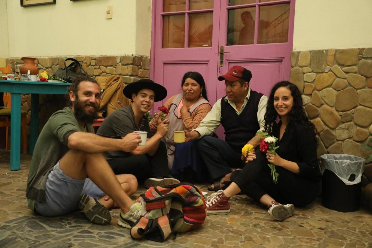Hostel Cultural Pata Y Perro Tarija Exterior photo